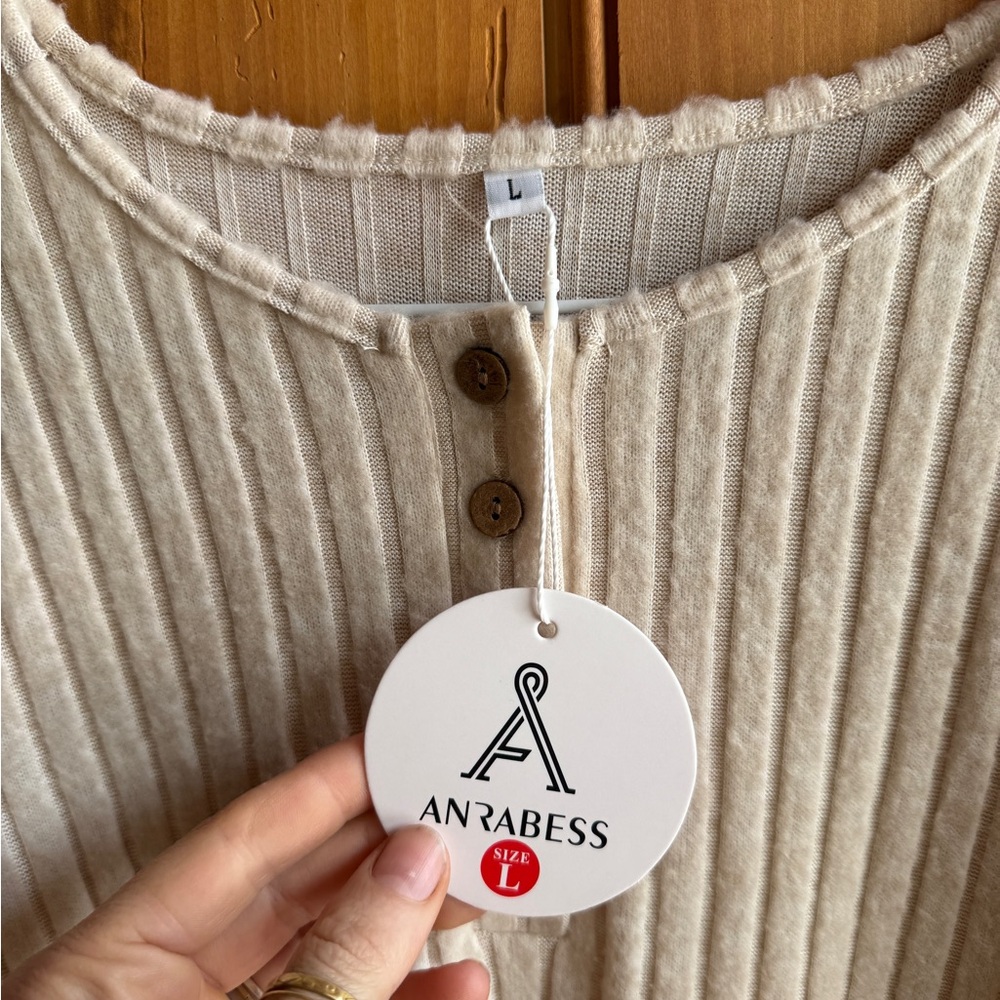 NWT Anrabess Beige Ribbed Long Sleeve Top - Picture 2 of 6